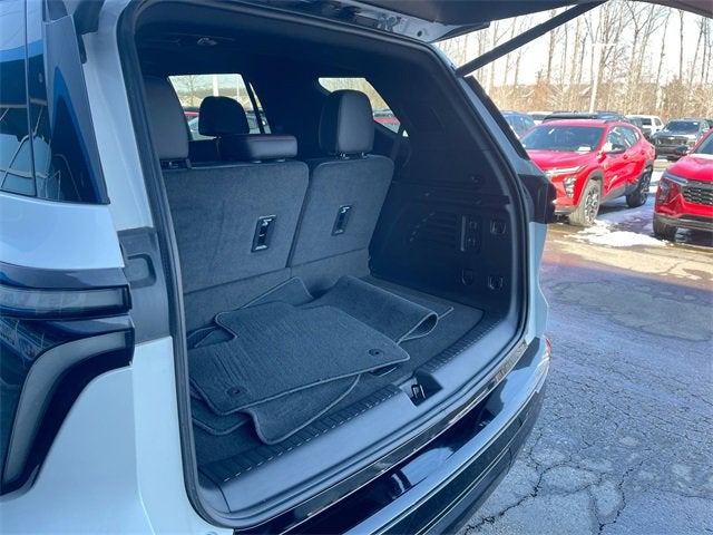 2025 Chevrolet Traverse RS