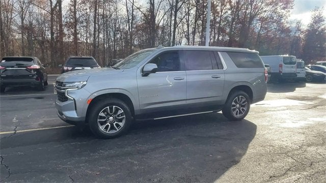 2023 Chevrolet Suburban LS