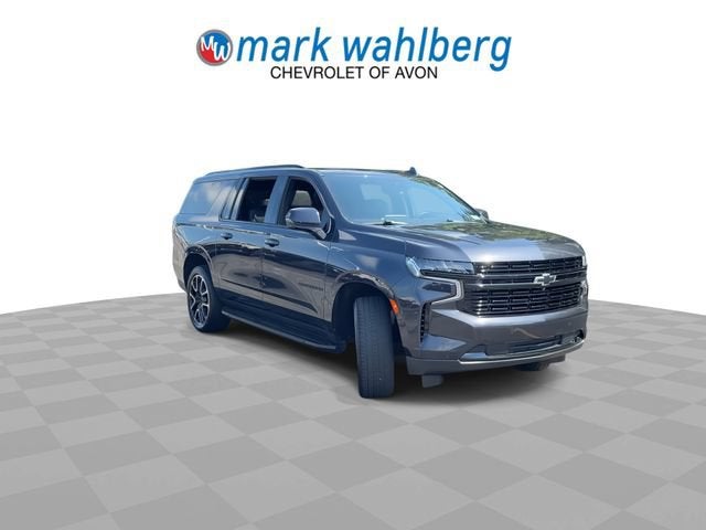 2024 Chevrolet Suburban RST