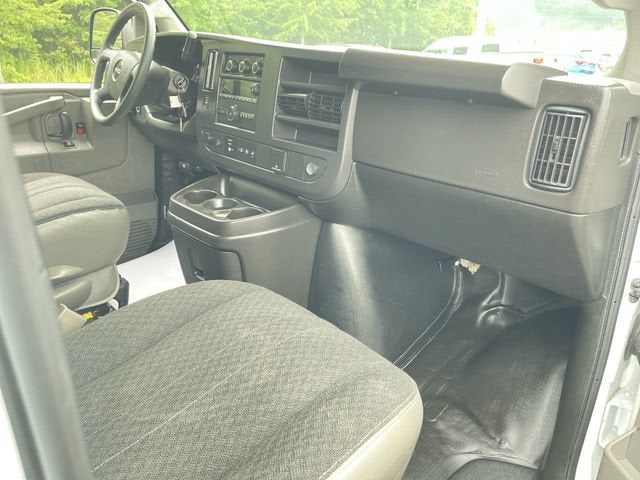 2024 GMC Savana Cargo 2500 Work Van