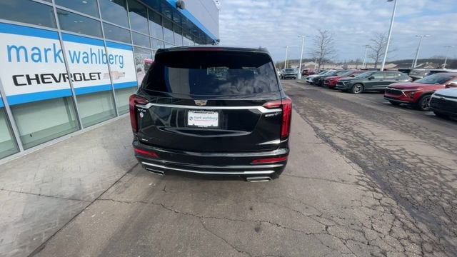 2023 Cadillac XT6 Luxury