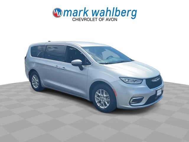 2023 Chrysler Pacifica Touring