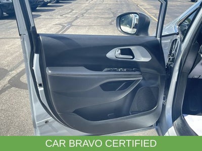 2023 Chrysler Pacifica Touring