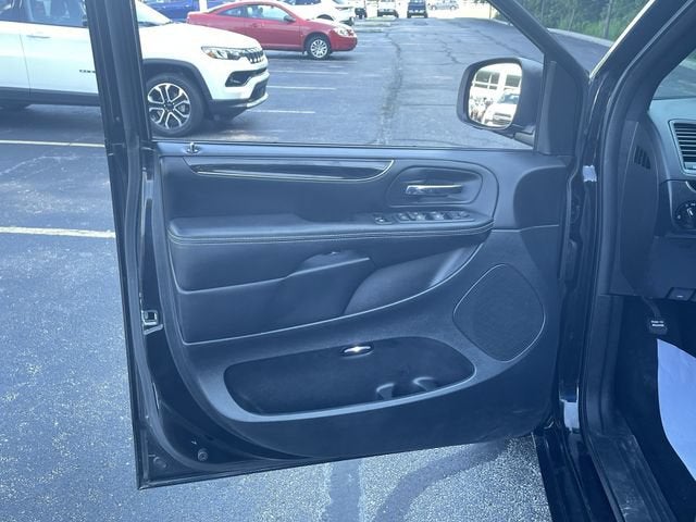 2016 Dodge Grand Caravan SE Plus