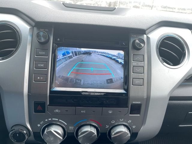 2017 Toyota Tundra SR5 5.7L V8