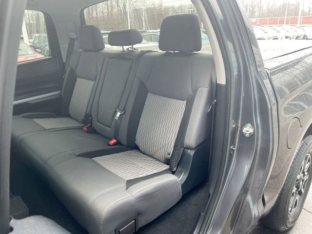 2017 Toyota Tundra SR5 5.7L V8