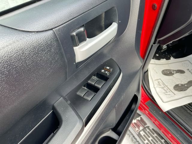 2014 Toyota Tundra SR5 5.7L V8