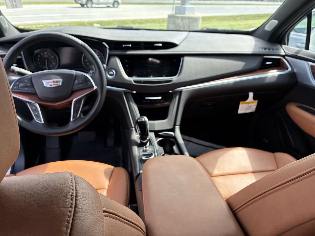 2025 Cadillac XT5 Premium Luxury