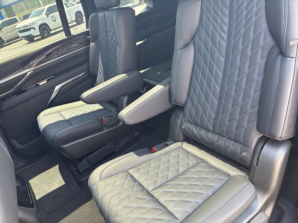 2025 Cadillac ESCALADE IQ Luxury 1