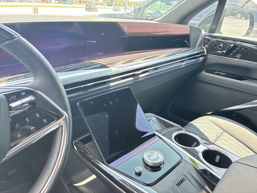 2025 Cadillac ESCALADE IQ Luxury 1