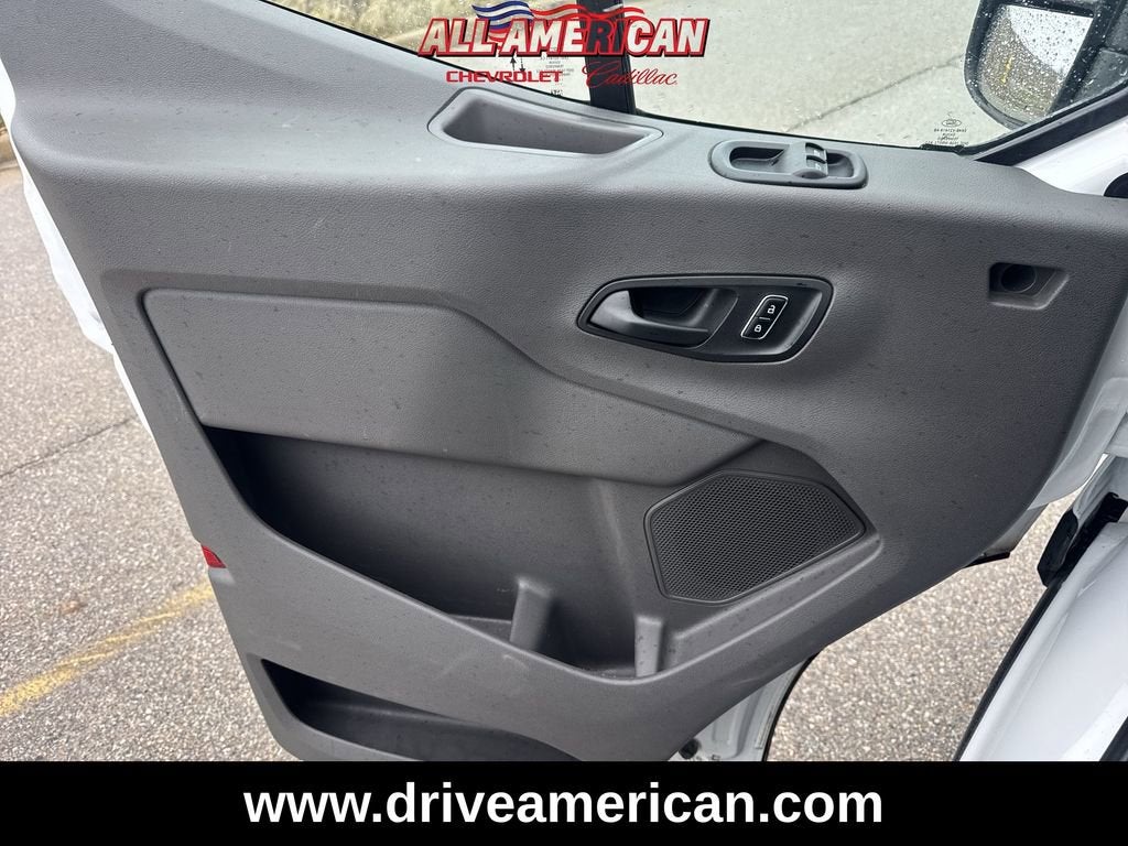 2023 Ford Transit Passenger Wagon XL