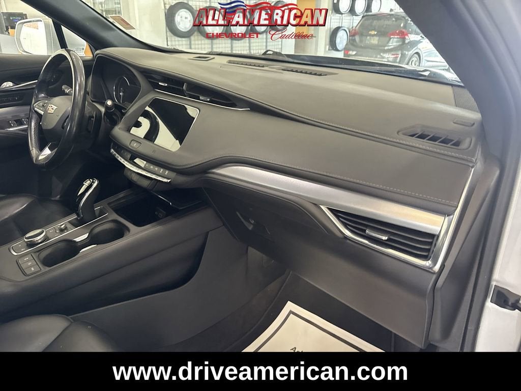 2021 Cadillac XT4 Premium Luxury