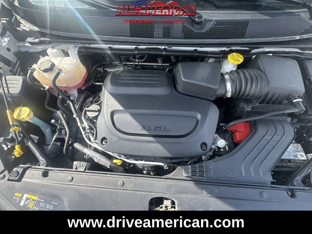 2025 Chrysler Pacifica Select