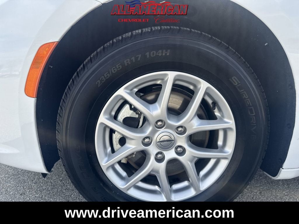 2025 Chrysler Pacifica Select