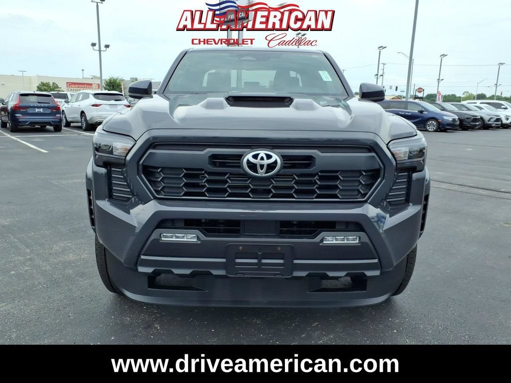 2025 Toyota Tacoma 4WD SR