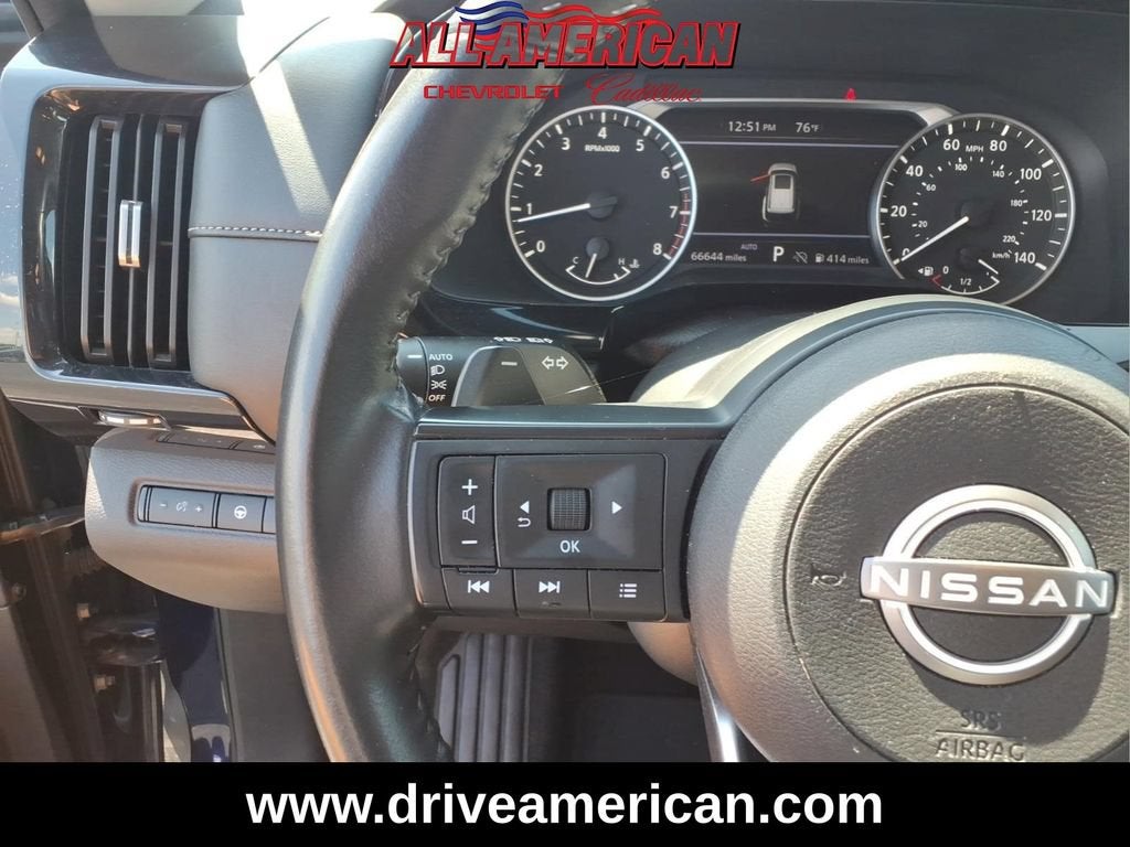 2024 Nissan Pathfinder SV