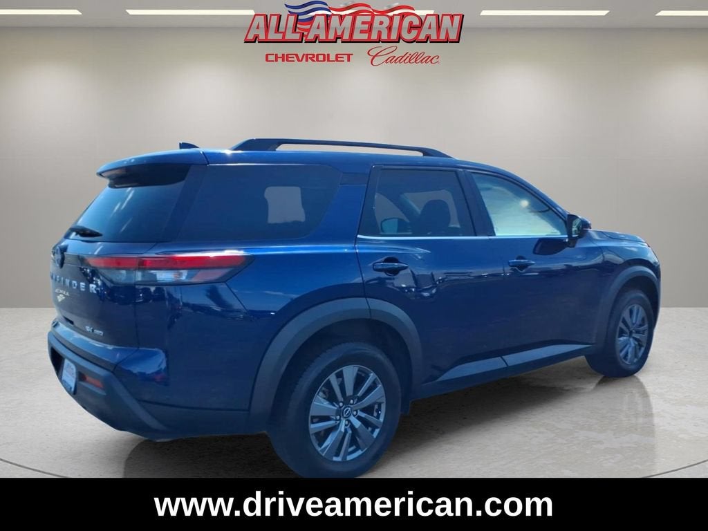 2024 Nissan Pathfinder SV