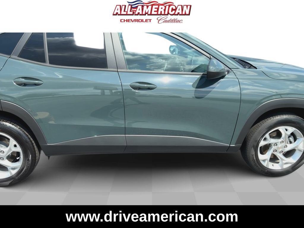 2025 Chevrolet Trax LS