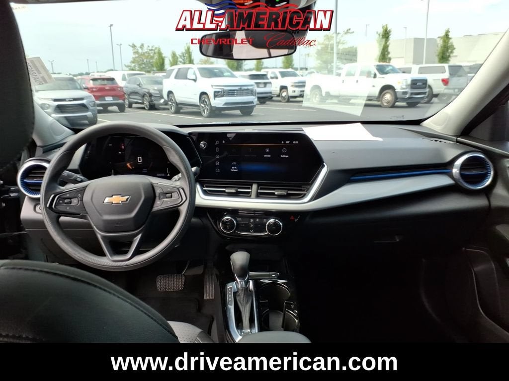 2025 Chevrolet Trax LT