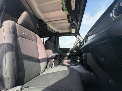 2023 Jeep Wrangler 4-Door Sahara
