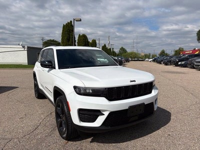 2023 Jeep Grand Cherokee Altitude 4x4