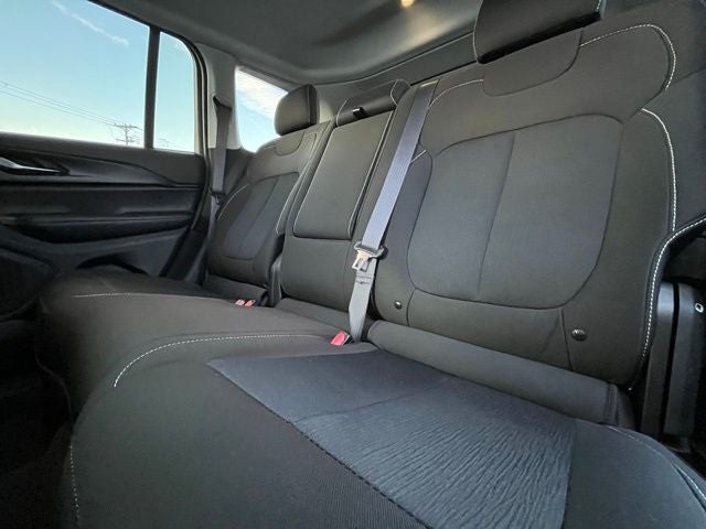 2023 Jeep Grand Cherokee Laredo 4x4