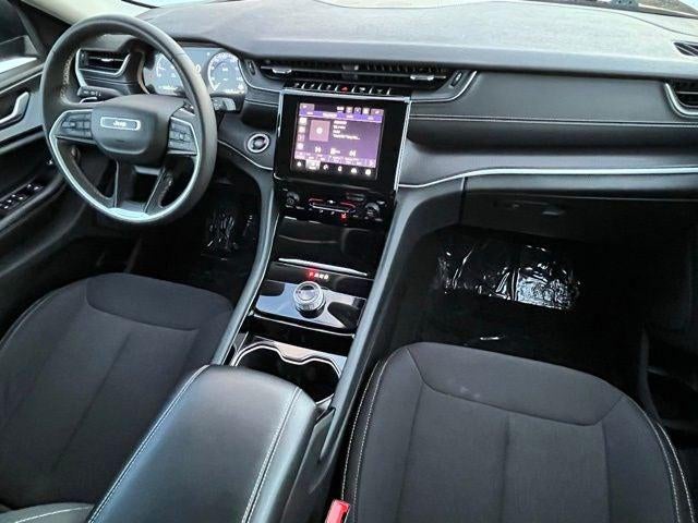 2023 Jeep Grand Cherokee Laredo 4x4