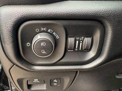 2019 RAM 1500 Big Horn/Lone Star Crew Cab 4x4 5'7' Box