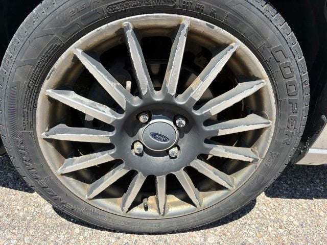 2009 Ford Focus SES