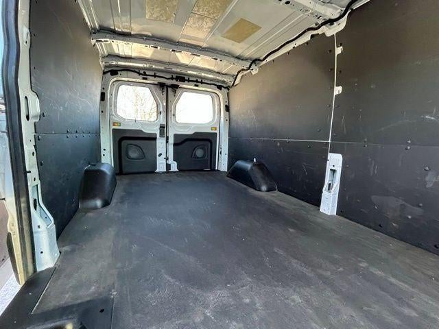 2022 Ford Transit-250 Cargo Van Base