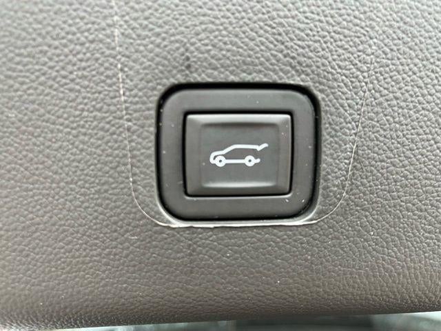 2024 Chevrolet Traverse Limited FWD LT Leather