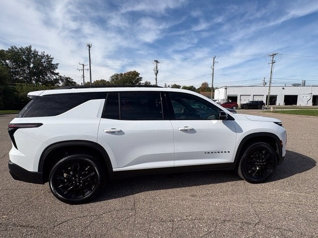 2025 Chevrolet Traverse AWD LT