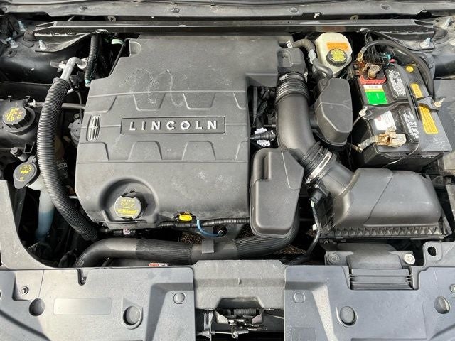 2014 Lincoln MKS Base
