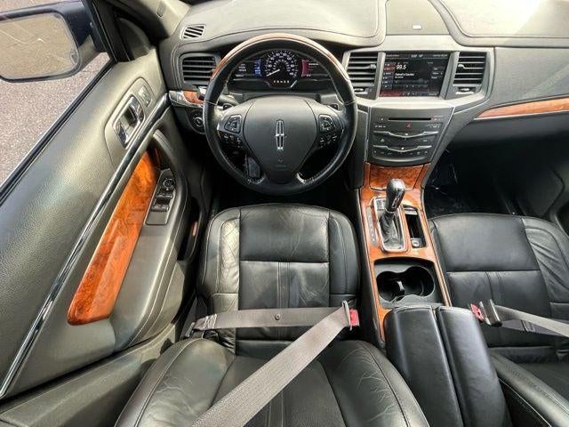 2014 Lincoln MKS Base