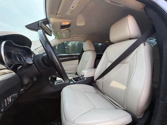 2018 Chrysler 300 Limited