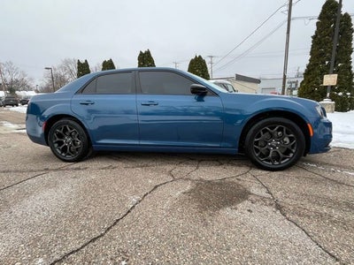 2022 Chrysler 300 Touring AWD