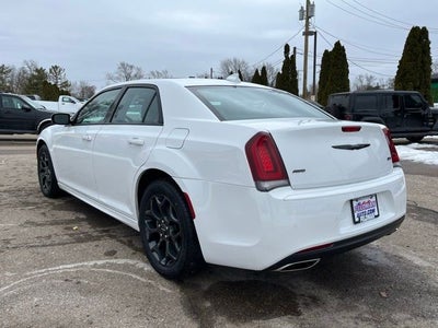 2023 Chrysler 300 Touring-L AWD