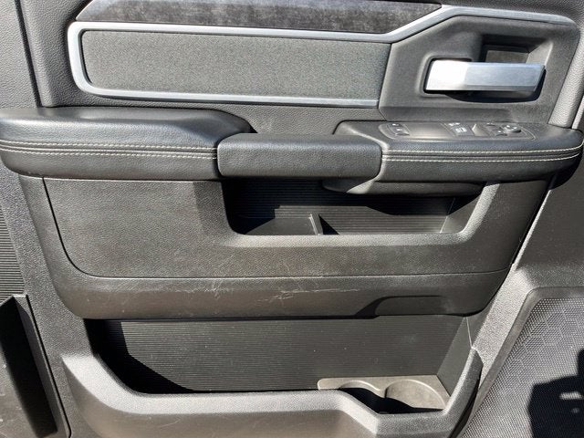 2022 RAM 2500 Big Horn Regular Cab 4x4 8' Box