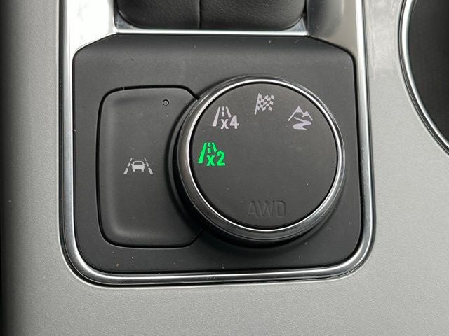 2025 Chevrolet Blazer AWD 2LT