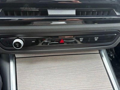 2025 BMW 330i xDrive