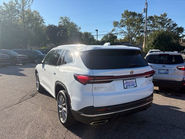 2025 Buick Enclave Preferred FWD