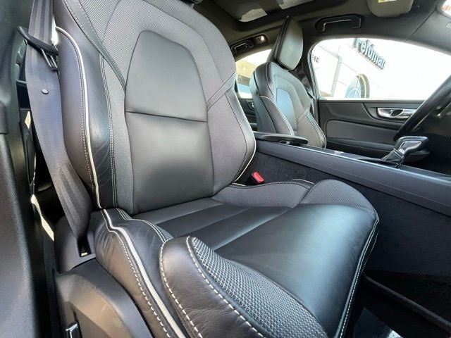 2019 Volvo S60 T6 R-Design