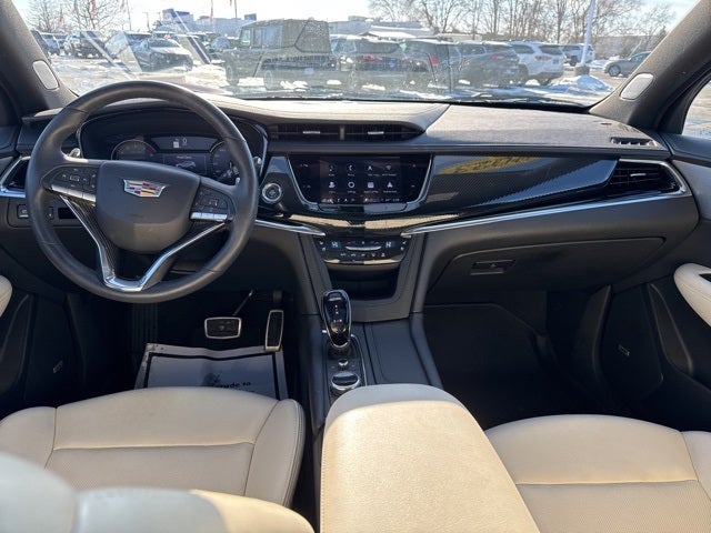 2023 Cadillac XT6 Sport