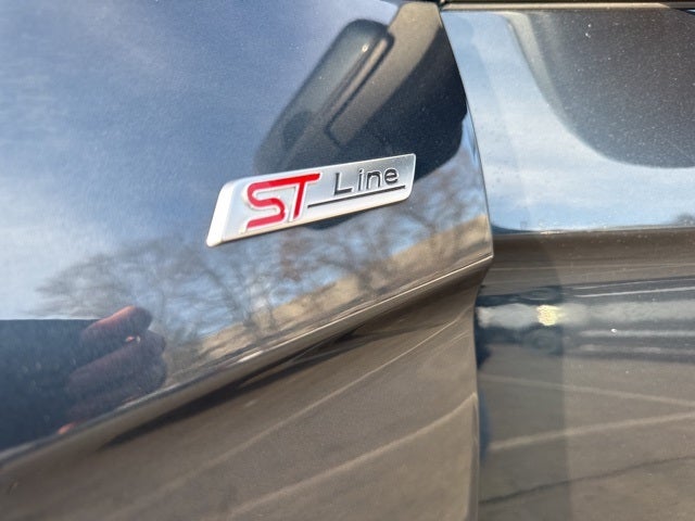 2022 Ford Edge ST Line