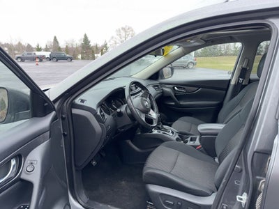 2018 Nissan Rogue Base