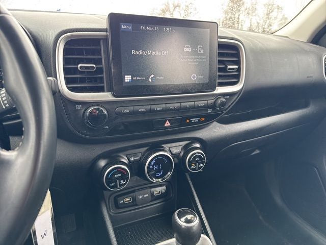 2022 Hyundai Venue SEL