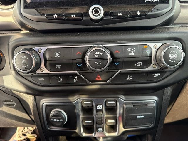 2020 Jeep Gladiator Sport