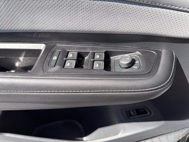 2025 Volkswagen Atlas Cross Sport 2.0T SEL