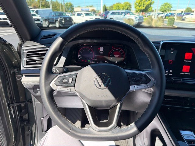 2025 Volkswagen Atlas Cross Sport 2.0T SEL