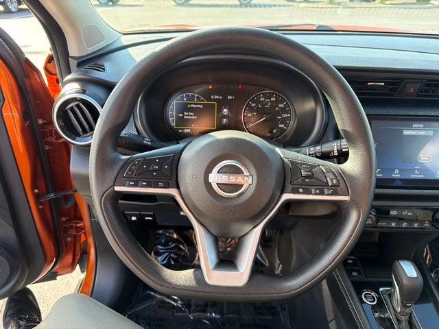 2022 Nissan Kicks SV